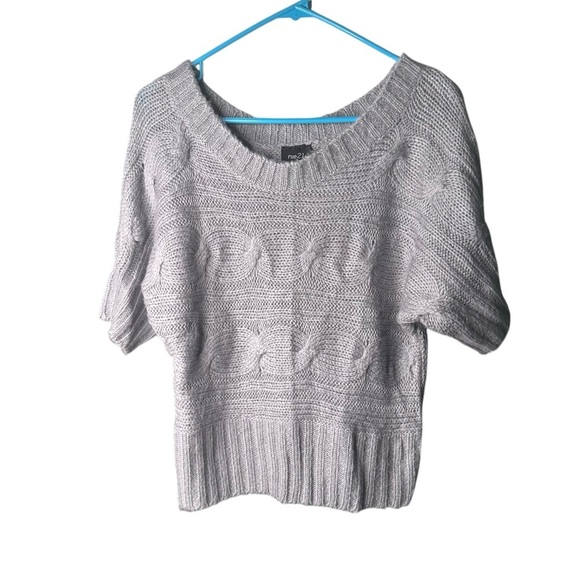 Rue21 Sweaters - 🔴 5 for $40 SALE! 
Rue Gray Crop Light Weight Cable Knit Sweater size S